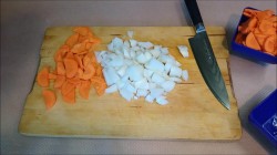 Икра из кабачков с томатной пастой и морковкой