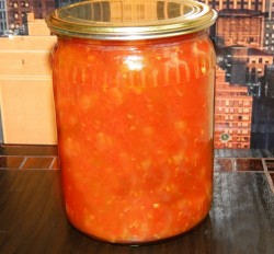 название картинки Икра из моркови с помидорами на зиму