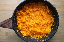 название картинки Икра из моркови с томатной пастой