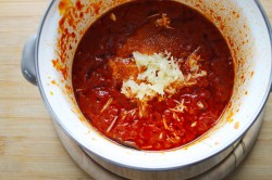 название картинки Икра из моркови с томатной пастой