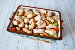 Индейка с овощами в духовке - шаг 10