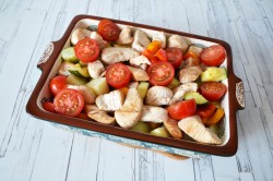 Индейка с овощами в духовке - шаг 12