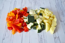 Индейка с овощами в духовке - шаг 2