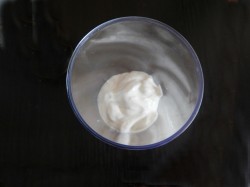 название картинки йогуртовый крем для бисквитного торта