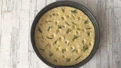 Итальянская лепешка фокачча - шаг 8