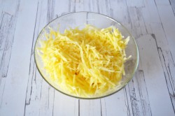 название картинки Изумрудные шарики с селедкой закуска