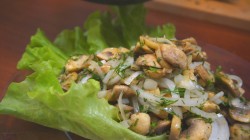 Жареные шампиньоны с приправой магги