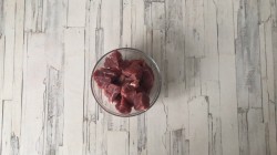 Жареная говядина на сковороде - шаг 3