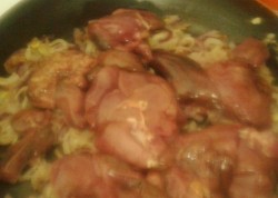 Жареная капуста с куриной печенью