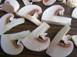 Жареная картошка с шампиньонами и луком