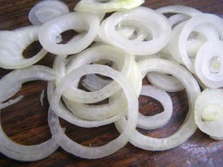 Жареная картошка с шампиньонами и луком