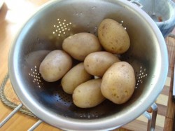 Жаренный картофель с перцем и солью Сянцзань Цзяоянь Сяо Тудоу