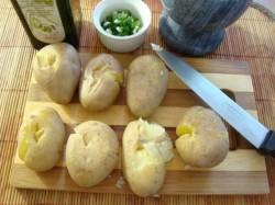 Жаренный картофель с перцем и солью Сянцзань Цзяоянь Сяо Тудоу