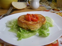 Жареные бутерброды с помидорами и сыром