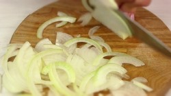 Жареные бутерброды с сыром и луком - шаг 1 Жареные бутерброды с сыром и луком - шаг 1