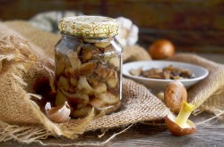 Жареные грибы на зиму в банках