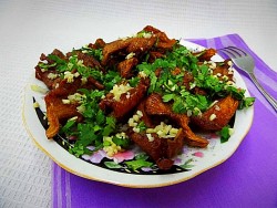 название картинки Жареные вешенки с чесноком и зеленью