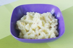 название картинки Жареные пирожки на сковороде на молоке