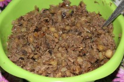 Жареные пирожки с баклажанами мясом и грибами