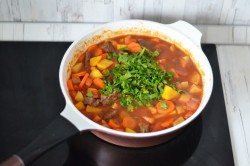 Жаркое в тыкве в духовке с мясом - шаг 14