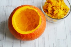 Жаркое в тыкве в духовке с мясом - шаг 2