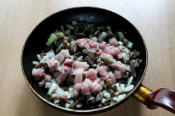 название картинки Жюльен из курицы в духовке