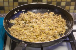 название картинки Жульен из шампиньонов классический