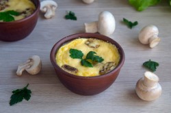 название картинки Жульен из шампиньонов классический