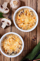 Жульен с грибами курицей и сметаной