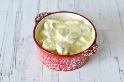 название картинки Жульен с курицей и грибами в духовке