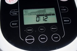 название картинки Жульен в мультиварке с курицей и грибами