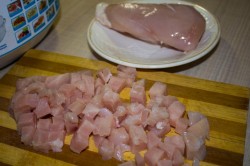 название картинки Жульен в мультиварке с курицей и грибами