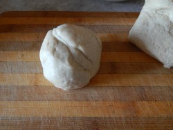название картинки Жульен с курицей и сметаной в тарталетках