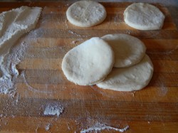 Жульен в тарталетках с грибами