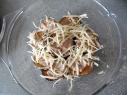 название картинки Баклажаны и кабачки с сыром в микроволновке