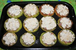 Кабачки фаршированные грибами в духовке
