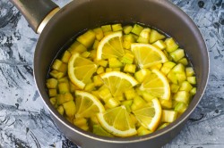 название картинки Кабачки с ананасовым соком на зиму