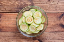 Кабачки с грибами запеченные в духовке