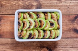 Кабачки с грибами запеченные в духовке