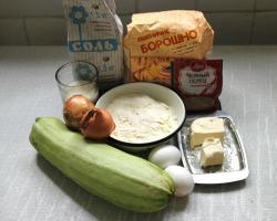 Кабачки с луком и творогом