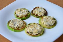 Кабачки жареные с сыром и чесноком - шаг 10 Кабачки жареные с сыром и чесноком - шаг 10