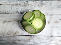 Кабачки с сыром на сковороде - шаг 1 Кабачки с сыром на сковороде - шаг 1