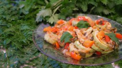 Жареные кабачки с томатами и болгарским перцем - шаг 8 Жареные кабачки с томатами и болгарским перцем - шаг 8