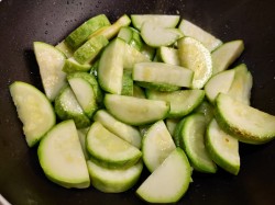 название картинки Кабачки тушеные в сметане