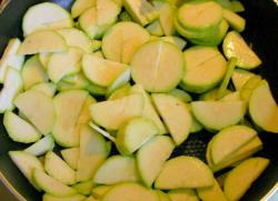 название картинки Тушеные кабачки с помидорами, морковью