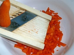 Кабачки тушеные с морковью и луком