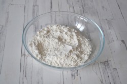 Кабачки в муке на сковороде