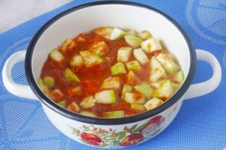Кабачки в томате на зиму