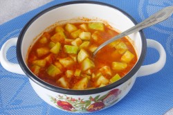 Кабачки в томате на зиму