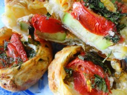 Кабачки в слоеном тесте запеченные - шаг 7 Кабачки в слоеном тесте запеченные - шаг 7